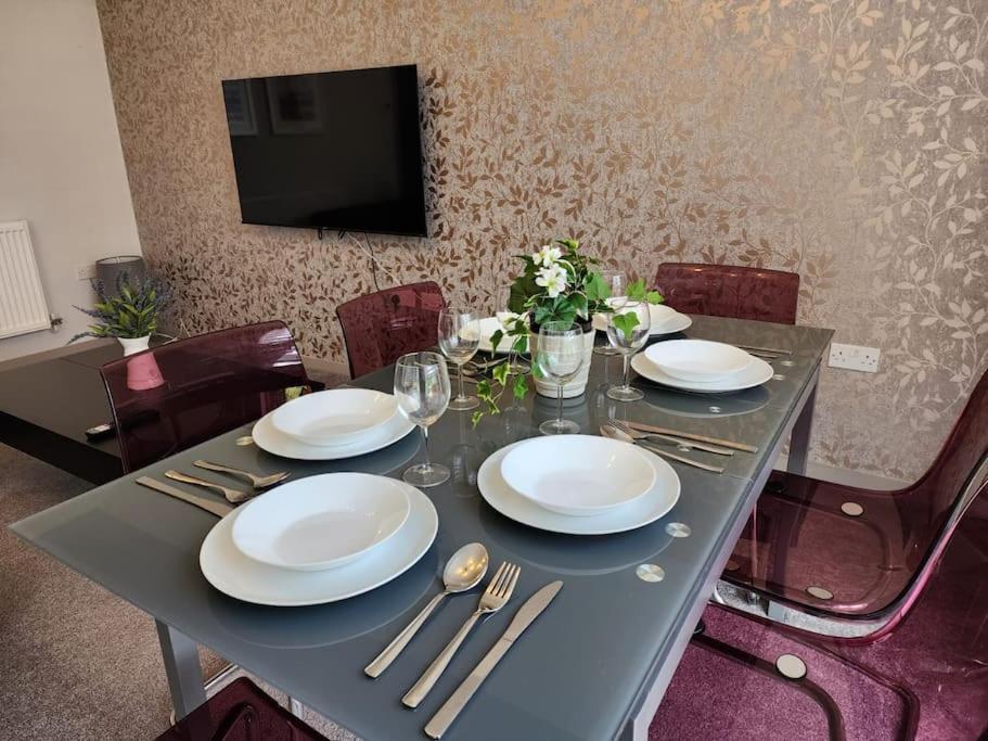 Horizon House, Modern 2-Bedroom Flat 2, Parking, Netflix, Oxford Esterno foto